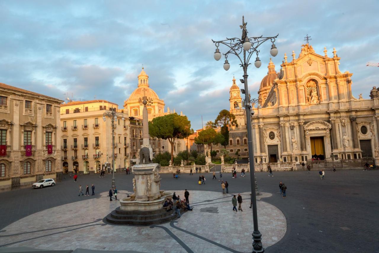 Le Suites Del Duomo House Catania Exterior foto